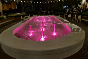 Scopri di più sull'articolo 13/10 Giornata Nazionale del Tumore al Seno Metastatico: la fontana illuminata di fucsia