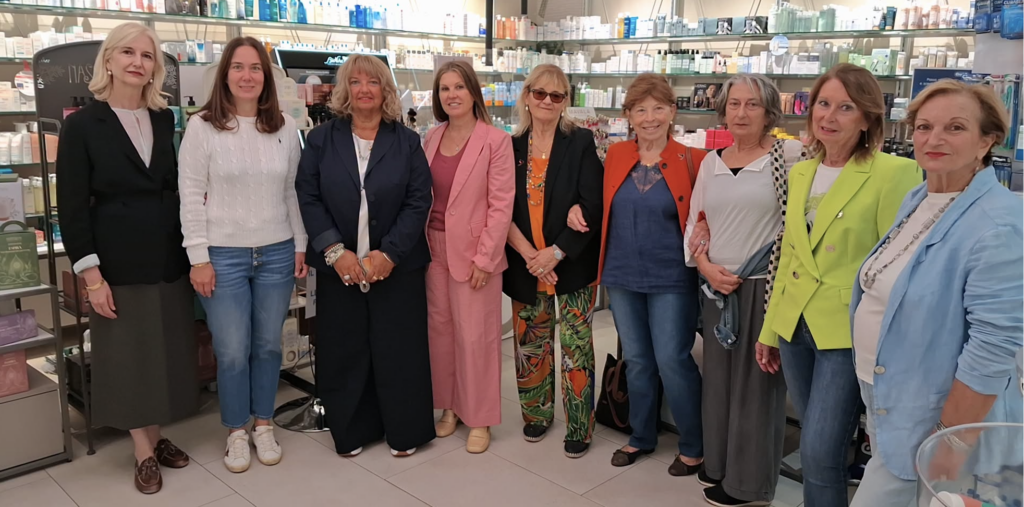 Ottobre Rosa, Andos Ferrara nelle farmacie del territorio per promuovere la prevenzione oncologica